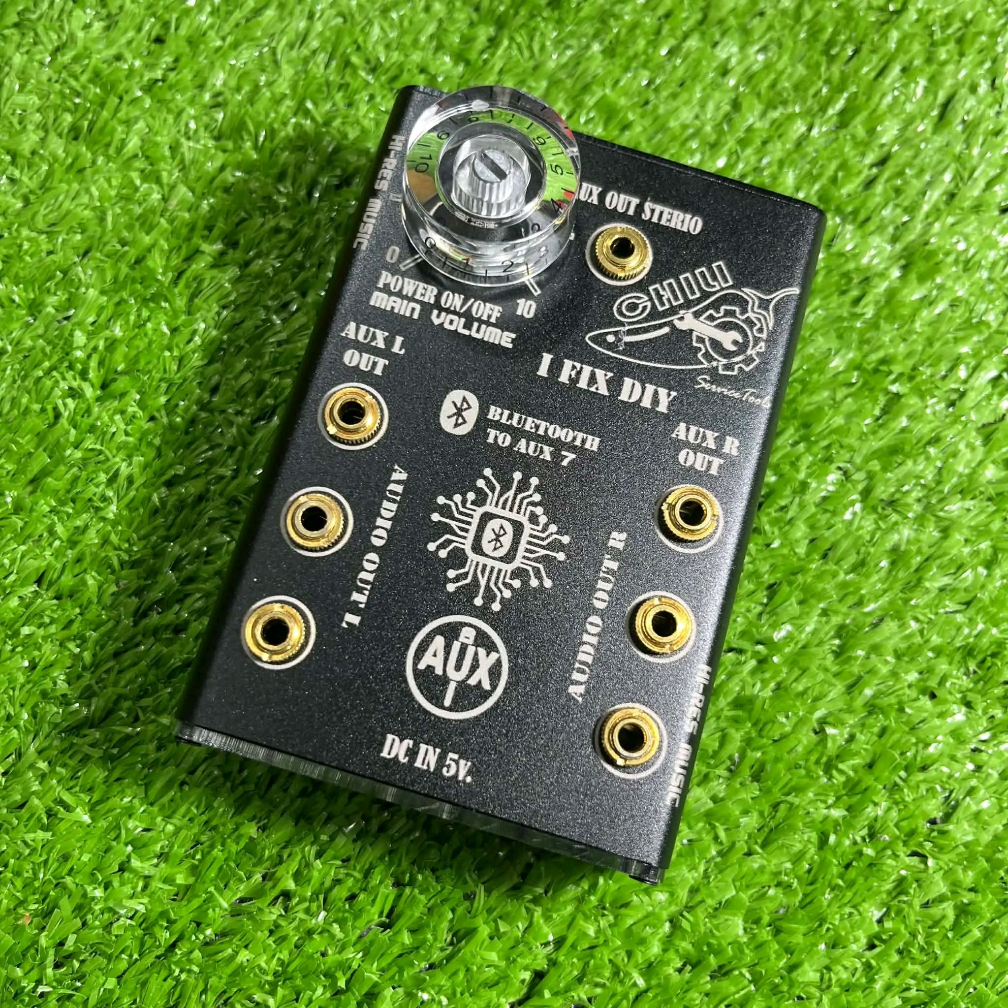 รูปเพิ่มเติม กล่องรับ บลูทูธ แยก AUX 7 ช่อง bluetooth to AUX 7 สำหรับท่านที่มีลำโพงหลายตัว