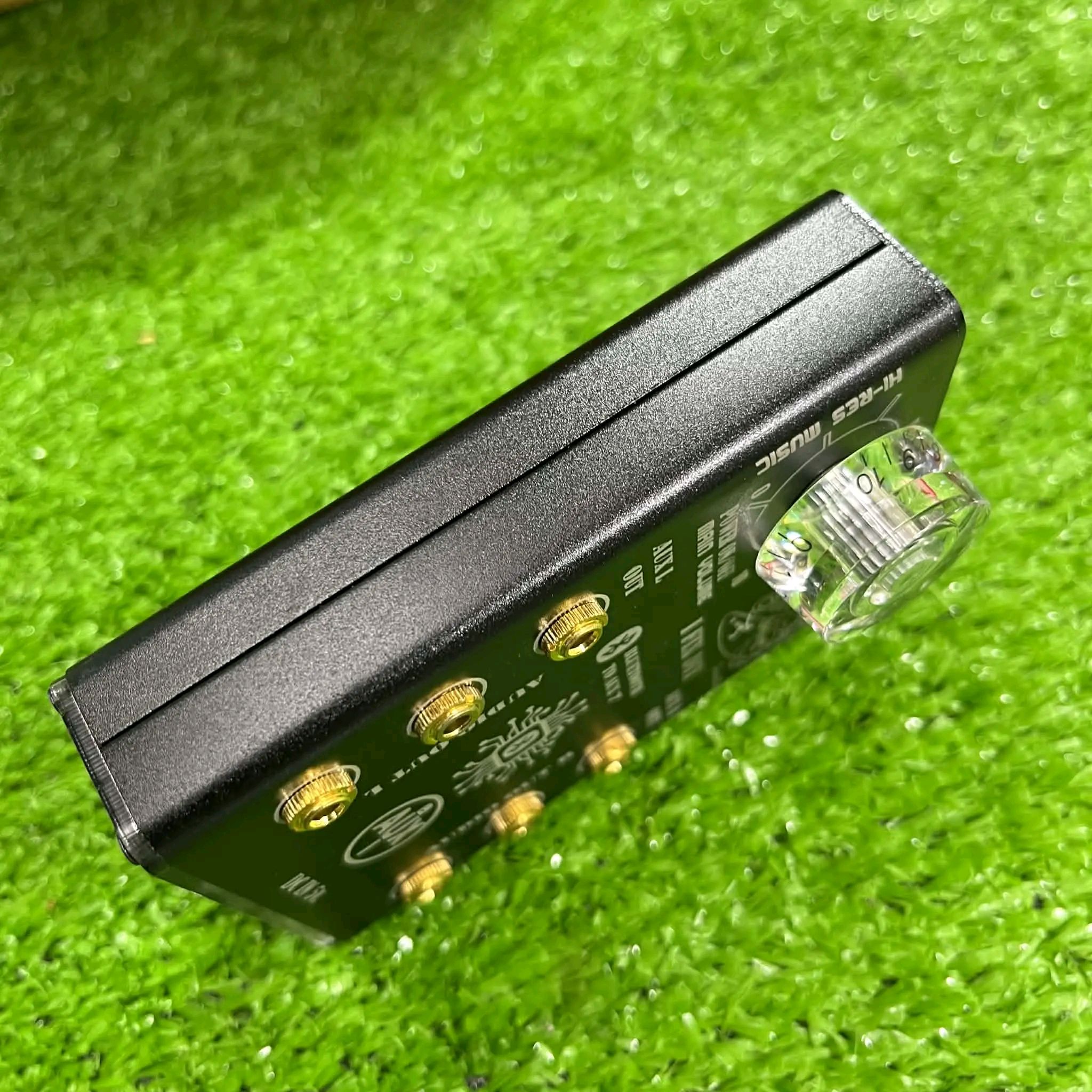 รูปเพิ่มเติม กล่องรับ บลูทูธ แยก AUX 7 ช่อง bluetooth to AUX 7 สำหรับท่านที่มีลำโพงหลายตัว