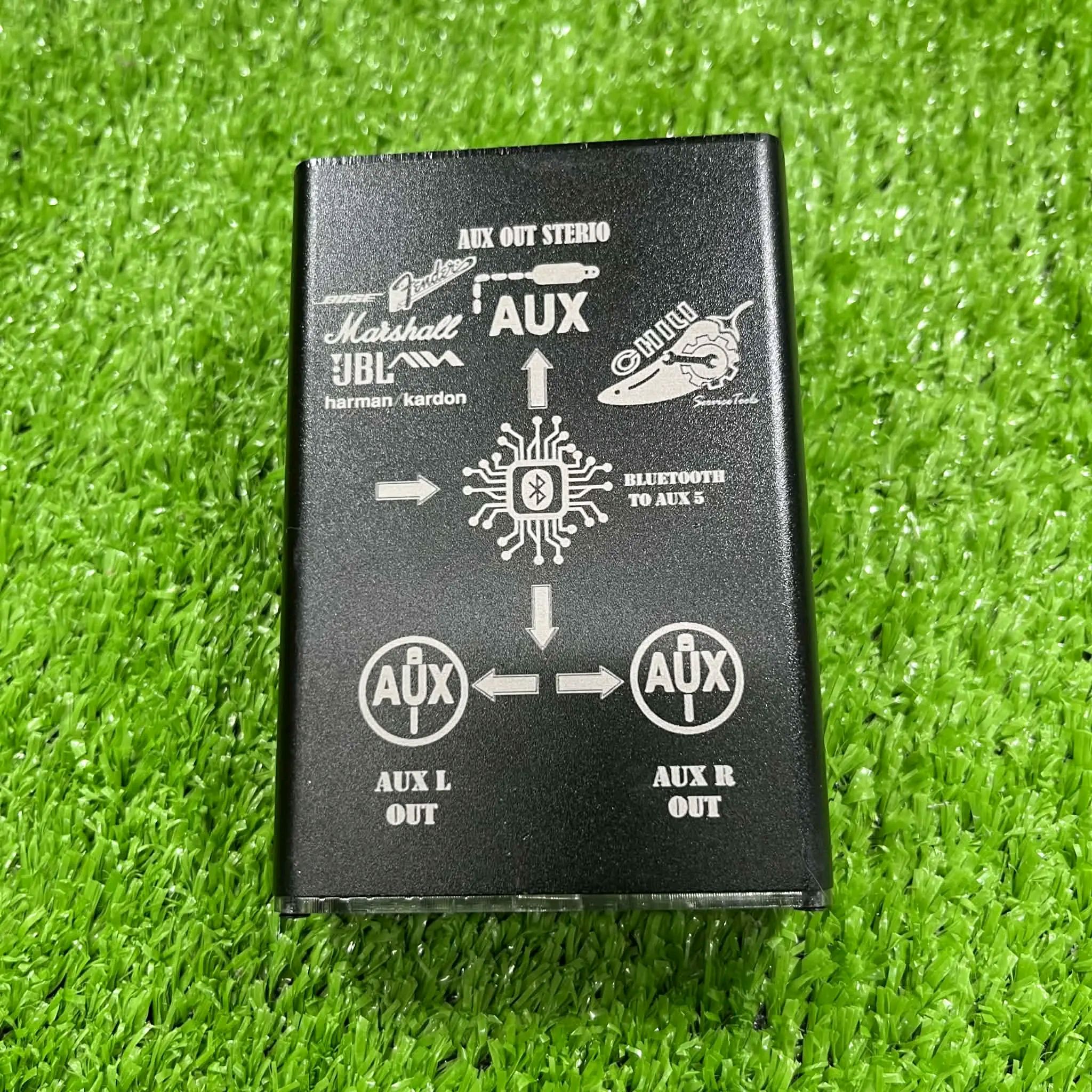 รูปเพิ่มเติม กล่องรับ บลูทูธ แยก AUX 7 ช่อง bluetooth to AUX 7 สำหรับท่านที่มีลำโพงหลายตัว